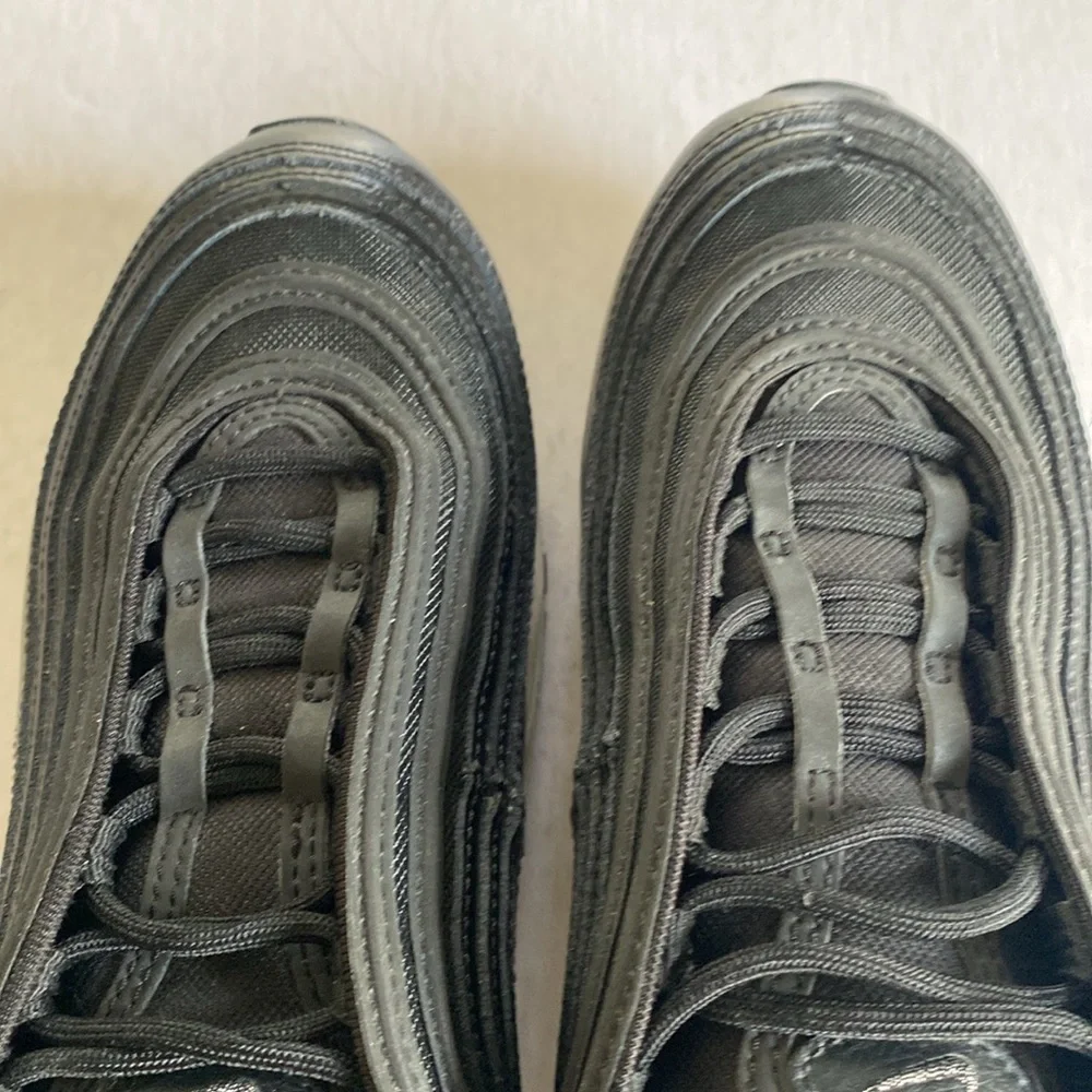 Nike Women’s AirMax 97 Black Sneakers DX0137-001 Size 8.5